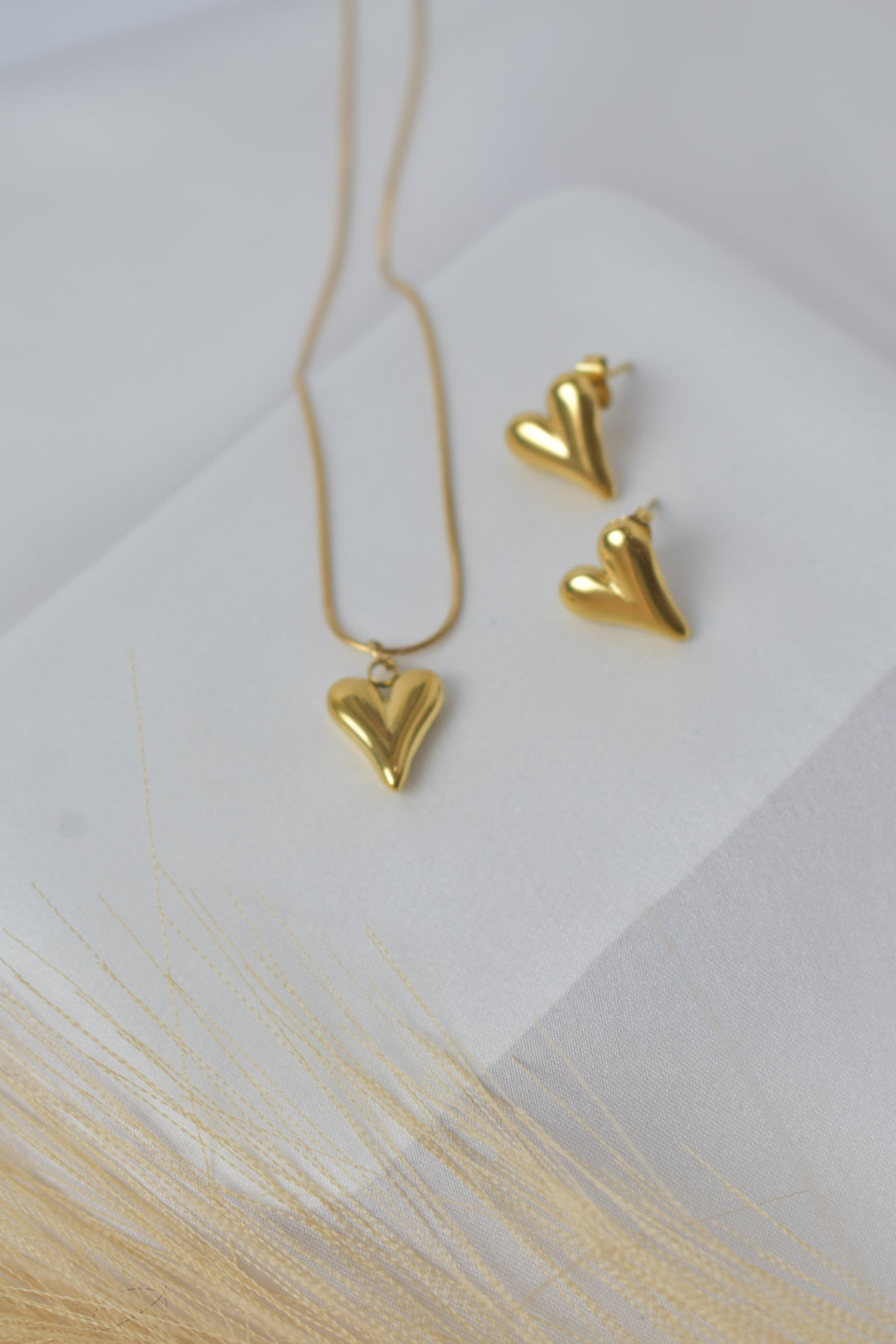 Gold Puffy Heart Jewelry Set
