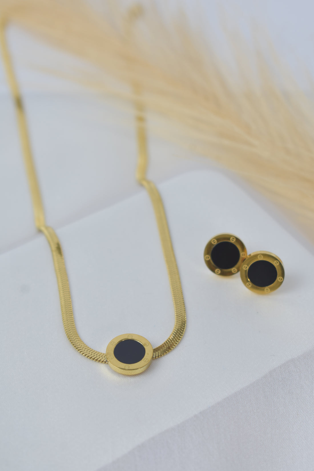 Gold Black Onyx Jewelry Necklace Set