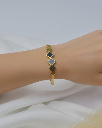 Golden Clover Bloom Bracelet – Enamel Charm Cuff for Women